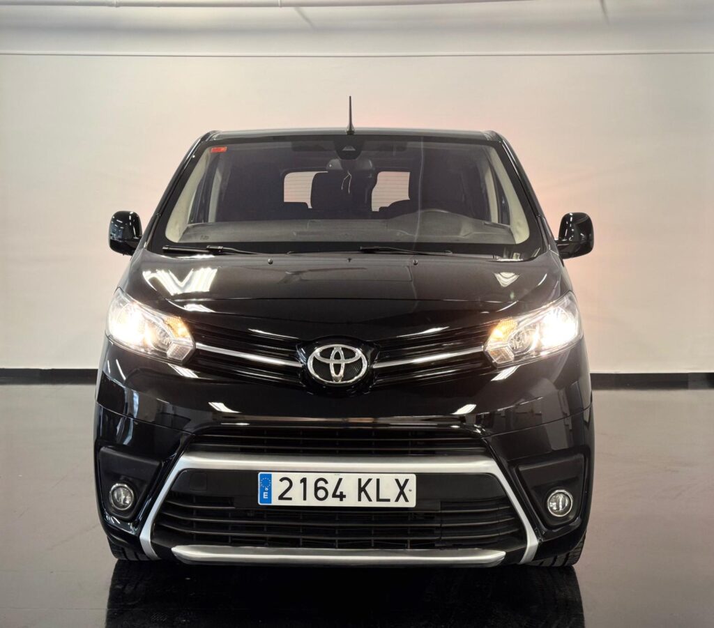 - Toyota Proace Verso SHUT L1 Automática 9 plazas 180cv